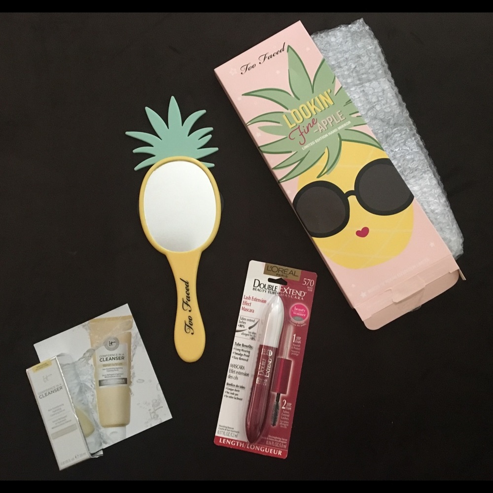 Beauty Bundle: Mascara, Cleanser, Mirror